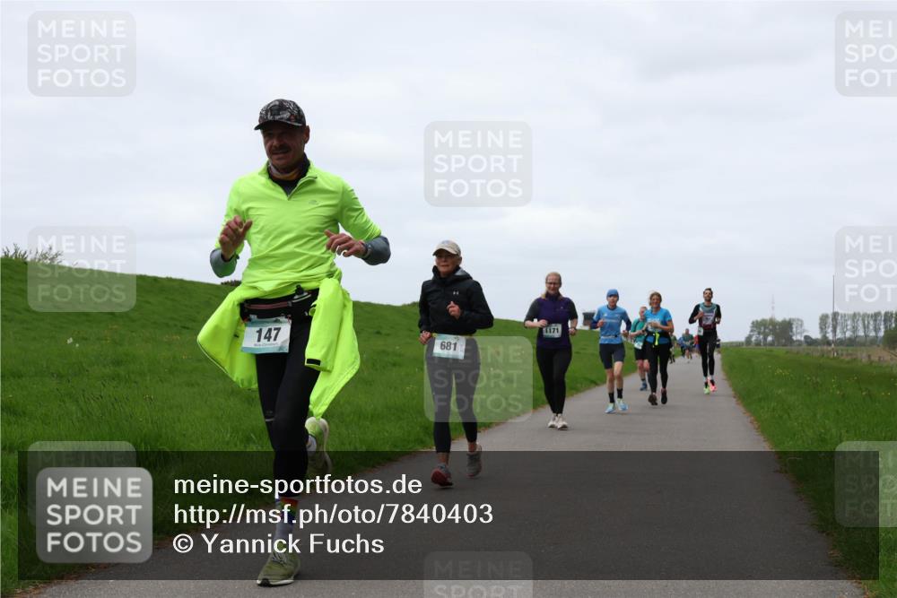 04.05.2025 - 8. Wedeler Halbmarathon Yannick Fuchs http://msf.ph/oto/7840403 04.05.2025 11:27:04 Laufen 147, 681, 1171 meine-sportfotos.de