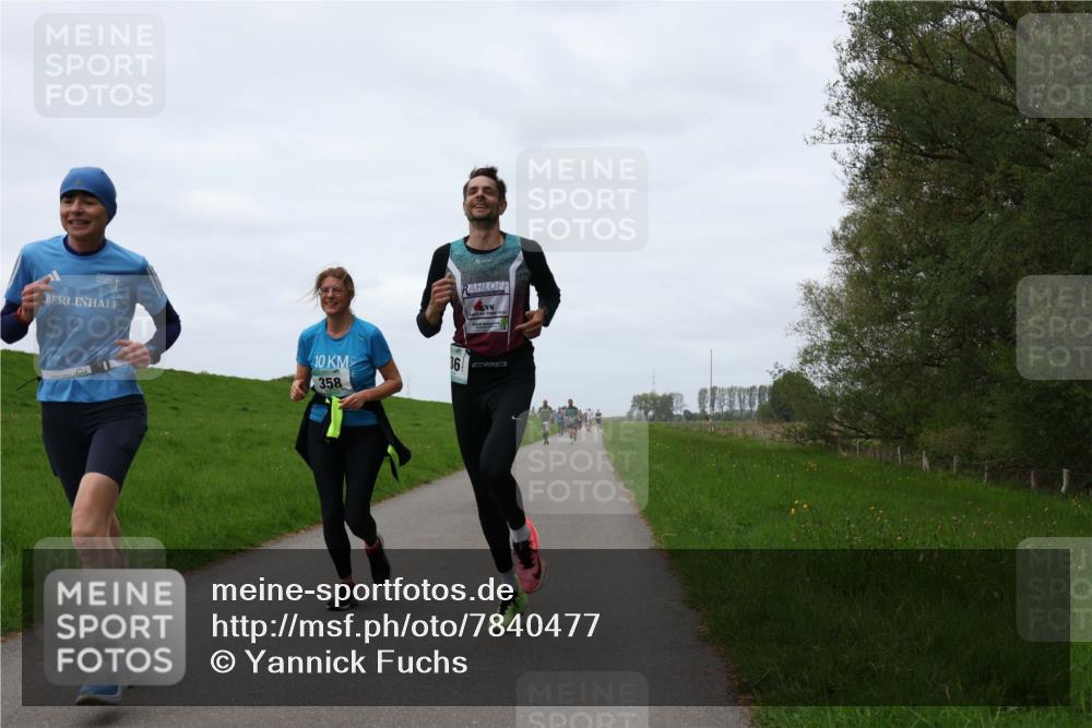 04.05.2025 - 8. Wedeler Halbmarathon Yannick Fuchs http://msf.ph/oto/7840477 04.05.2025 11:27:08 Laufen 10, 358, 36 meine-sportfotos.de