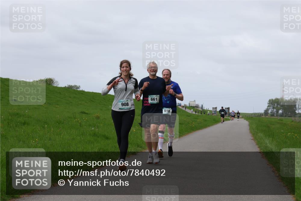 04.05.2025 - 8. Wedeler Halbmarathon Yannick Fuchs http://msf.ph/oto/7840492 04.05.2025 11:47:50 Laufen 908, 661, 518 meine-sportfotos.de