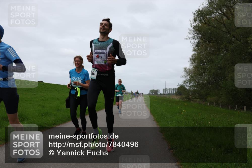 04.05.2025 - 8. Wedeler Halbmarathon Yannick Fuchs http://msf.ph/oto/7840496 04.05.2025 11:27:08 Laufen 10, 36, 724 meine-sportfotos.de
