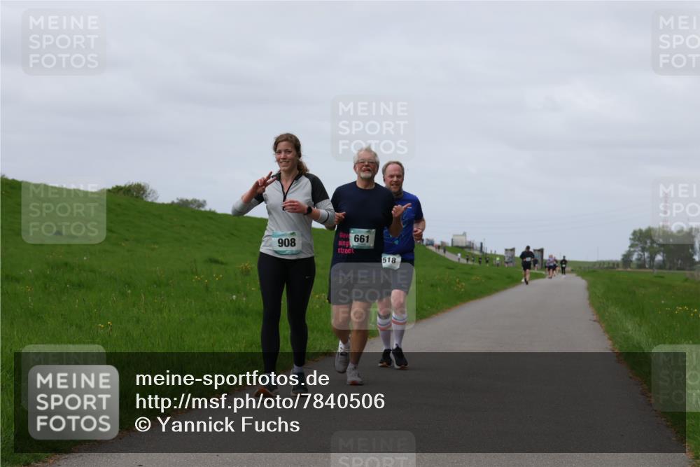 04.05.2025 - 8. Wedeler Halbmarathon Yannick Fuchs http://msf.ph/oto/7840506 04.05.2025 11:47:51 Laufen 908, 661, 518 meine-sportfotos.de