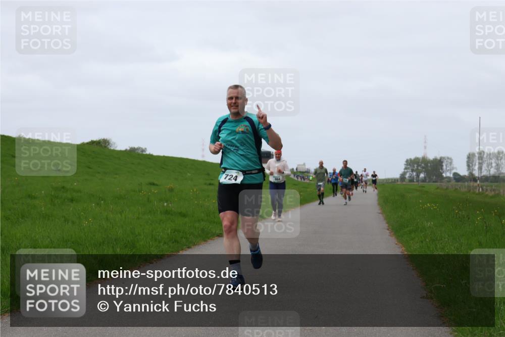 04.05.2025 - 8. Wedeler Halbmarathon Yannick Fuchs http://msf.ph/oto/7840513 04.05.2025 11:27:09 Laufen 724 meine-sportfotos.de