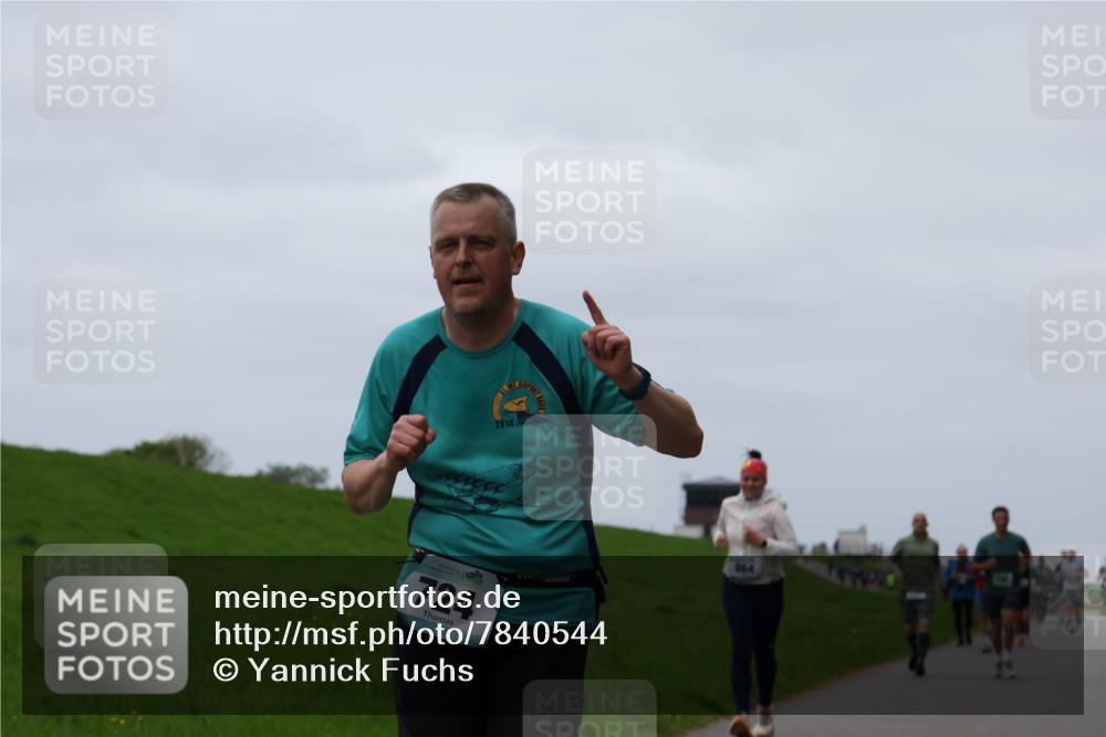 04.05.2025 - 8. Wedeler Halbmarathon Yannick Fuchs http://msf.ph/oto/7840544 04.05.2025 11:27:10 Laufen 2014, 724, 864 meine-sportfotos.de