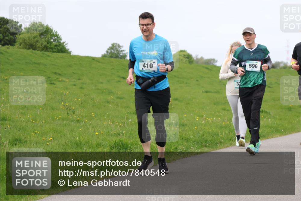 04.05.2025 - 8. Wedeler Halbmarathon Lena Gebhardt http://msf.ph/oto/7840548 04.05.2025 11:49:08 Laufen 410, 596 meine-sportfotos.de