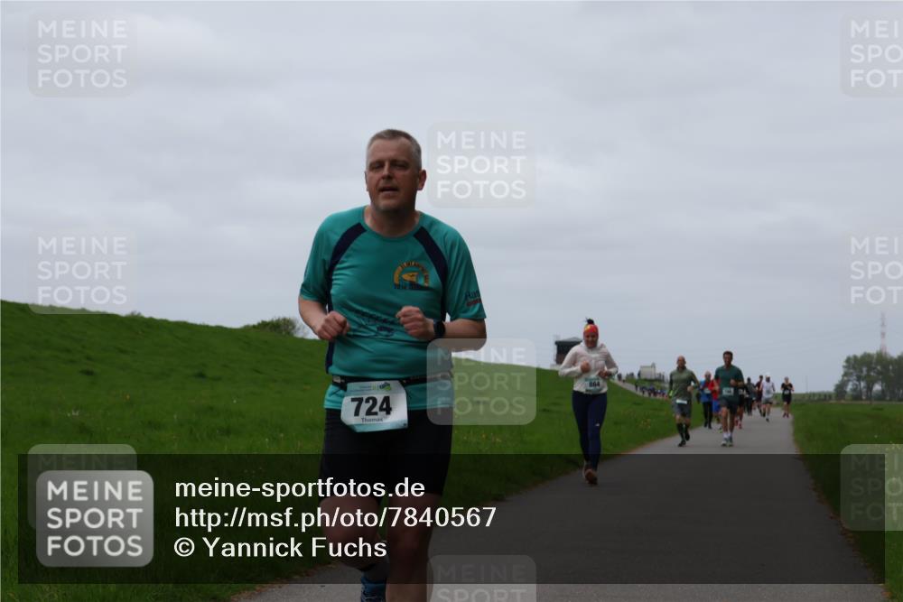04.05.2025 - 8. Wedeler Halbmarathon Yannick Fuchs http://msf.ph/oto/7840567 04.05.2025 11:27:11 Laufen 724, 2014, 864 meine-sportfotos.de