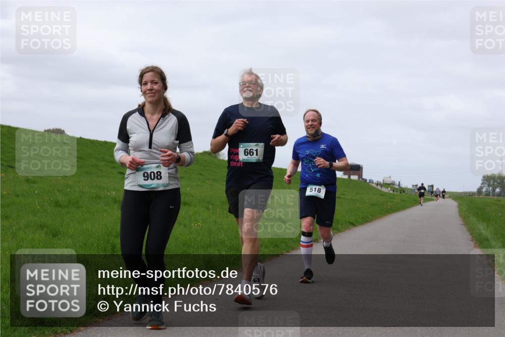 04.05.2025 - 8. Wedeler Halbmarathon Yannick Fuchs http://msf.ph/oto/7840576 04.05.2025 11:47:53 Laufen 908, 661, 518 meine-sportfotos.de