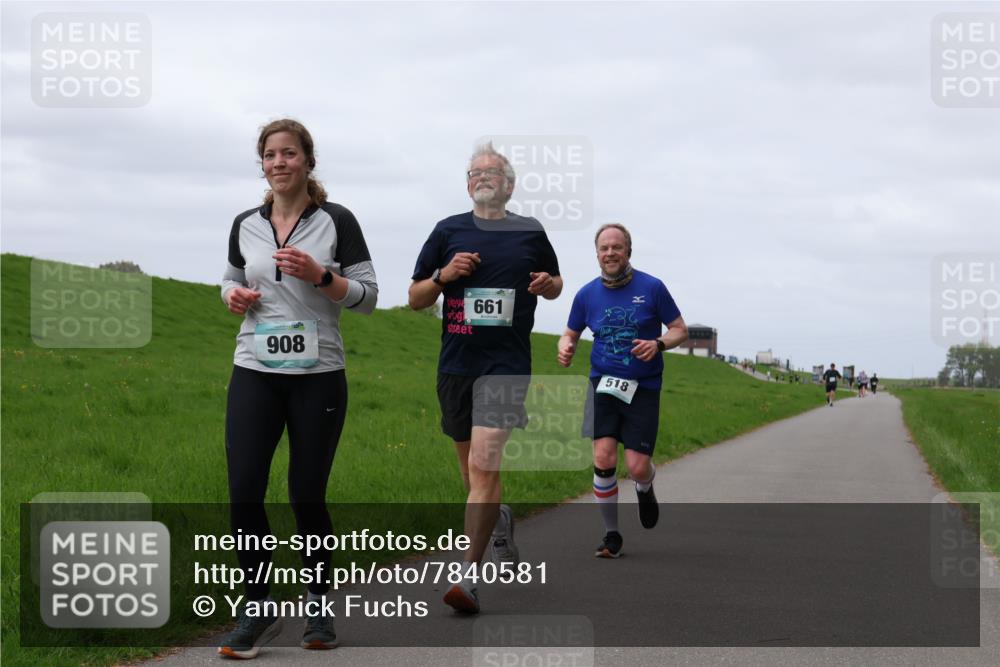 04.05.2025 - 8. Wedeler Halbmarathon Yannick Fuchs http://msf.ph/oto/7840581 04.05.2025 11:47:53 Laufen 908, 661, 518 meine-sportfotos.de