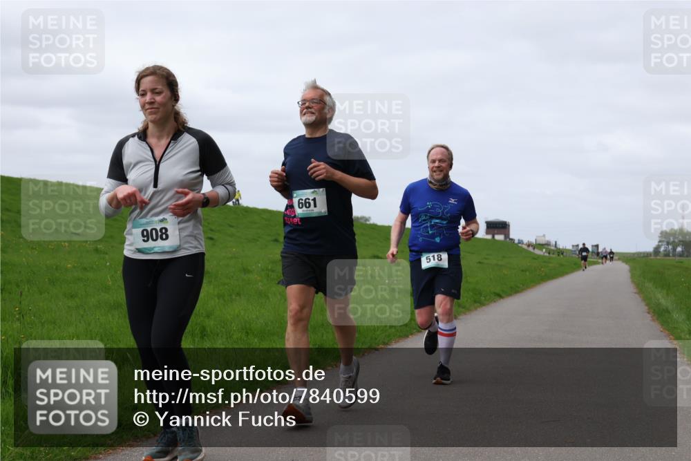 04.05.2025 - 8. Wedeler Halbmarathon Yannick Fuchs http://msf.ph/oto/7840599 04.05.2025 11:47:53 Laufen 908, 661, 518 meine-sportfotos.de