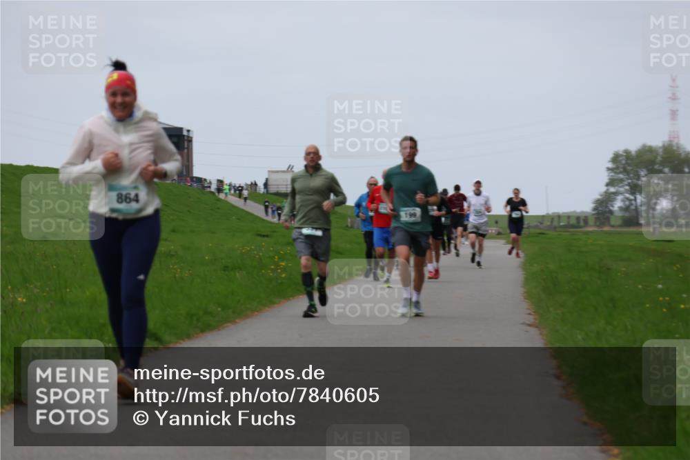 04.05.2025 - 8. Wedeler Halbmarathon Yannick Fuchs http://msf.ph/oto/7840605 04.05.2025 11:27:12 Laufen 864 meine-sportfotos.de