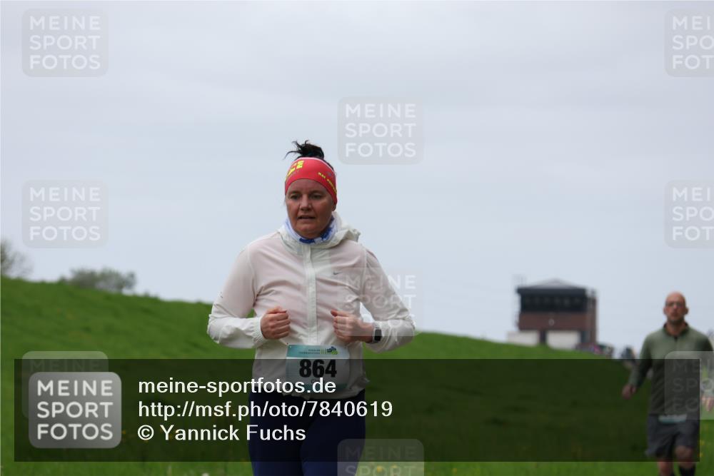 04.05.2025 - 8. Wedeler Halbmarathon Yannick Fuchs http://msf.ph/oto/7840619 04.05.2025 11:27:14 Laufen 864 meine-sportfotos.de