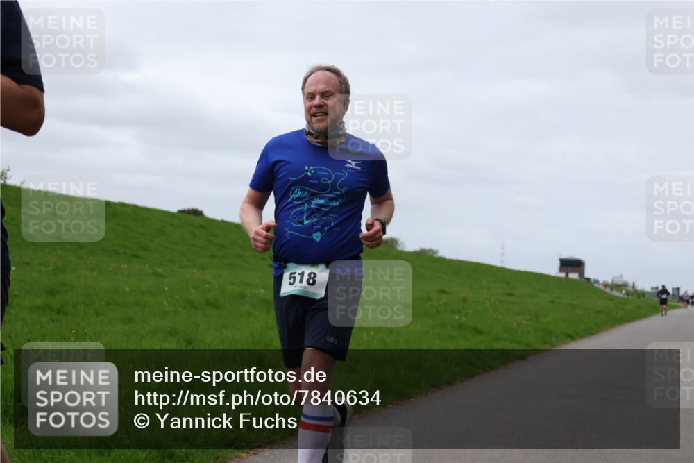 04.05.2025 - 8. Wedeler Halbmarathon Yannick Fuchs http://msf.ph/oto/7840634 04.05.2025 11:47:54 Laufen 518 meine-sportfotos.de