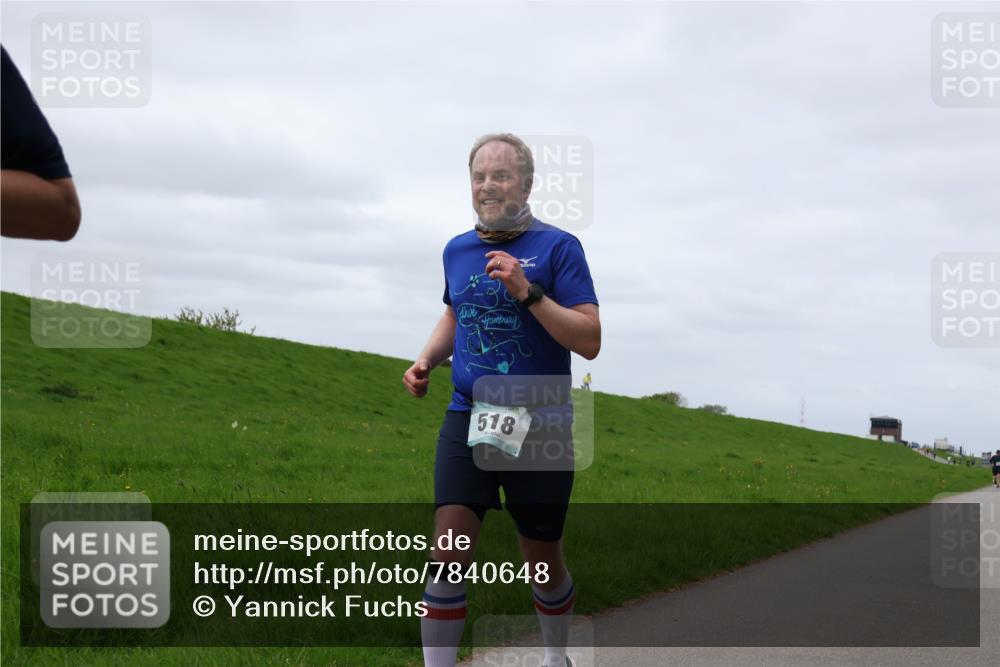 04.05.2025 - 8. Wedeler Halbmarathon Yannick Fuchs http://msf.ph/oto/7840648 04.05.2025 11:47:55 Laufen 518 meine-sportfotos.de