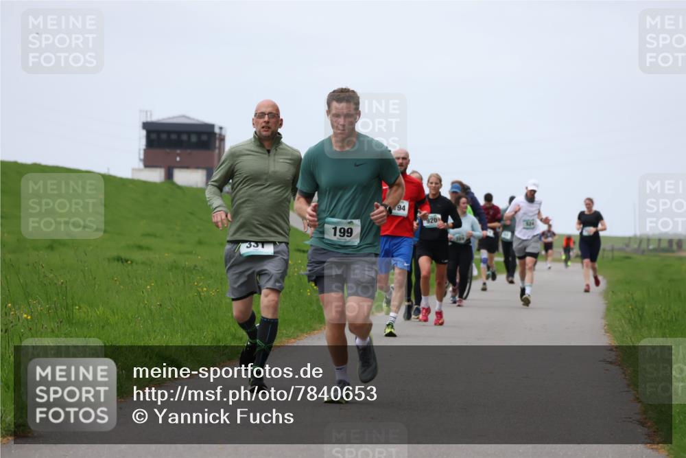 04.05.2025 - 8. Wedeler Halbmarathon Yannick Fuchs http://msf.ph/oto/7840653 04.05.2025 11:27:16 Laufen 337, 199, 94, 920 meine-sportfotos.de