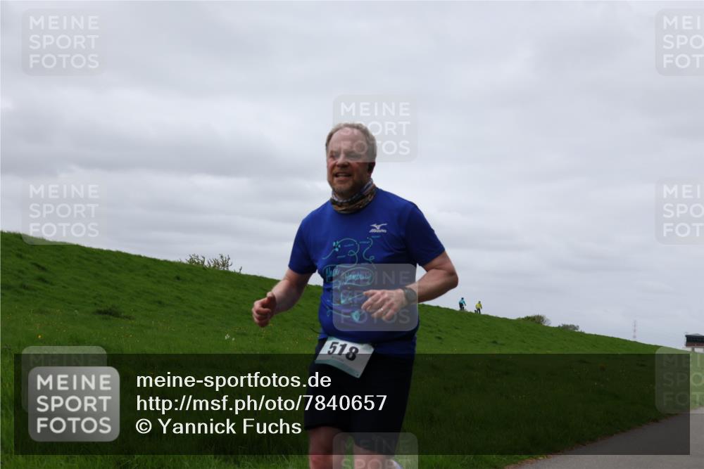 04.05.2025 - 8. Wedeler Halbmarathon Yannick Fuchs http://msf.ph/oto/7840657 04.05.2025 11:47:55 Laufen 518 meine-sportfotos.de