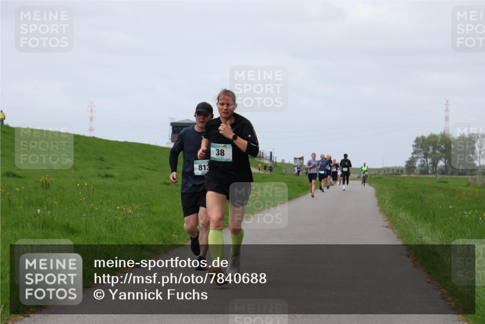 04.05.2025 - 8. Wedeler Halbmarathon Yannick Fuchs http://msf.ph/oto/7840688 04.05.2025 11:48:13 Laufen 813, 38 meine-sportfotos.de