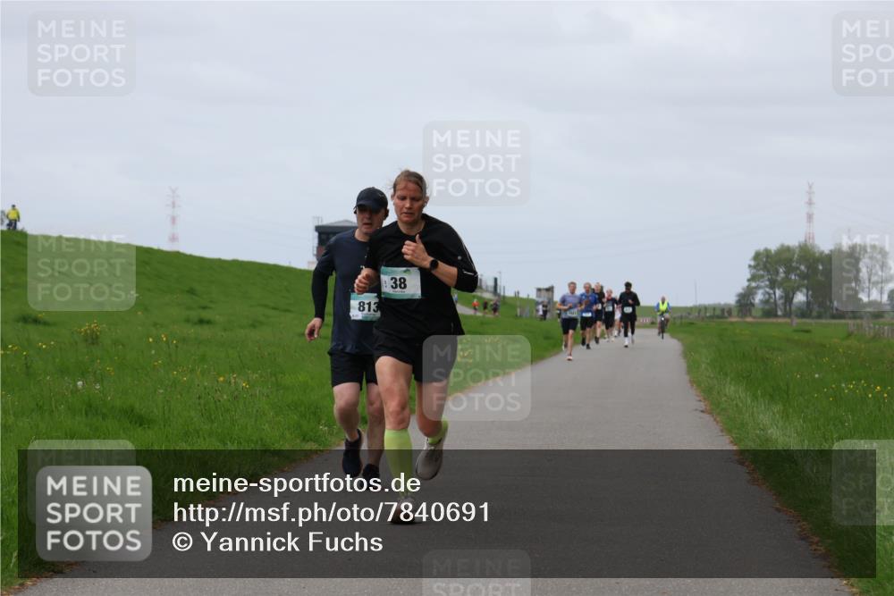 04.05.2025 - 8. Wedeler Halbmarathon Yannick Fuchs http://msf.ph/oto/7840691 04.05.2025 11:48:13 Laufen 813, 38 meine-sportfotos.de