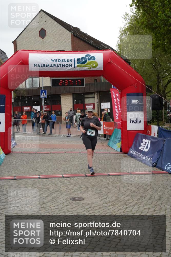 04.05.2025 - 8. Wedeler Halbmarathon Felixshl http://msf.ph/oto/7840704 04.05.2025 12:37:15 Ziel 206 meine-sportfotos.de
