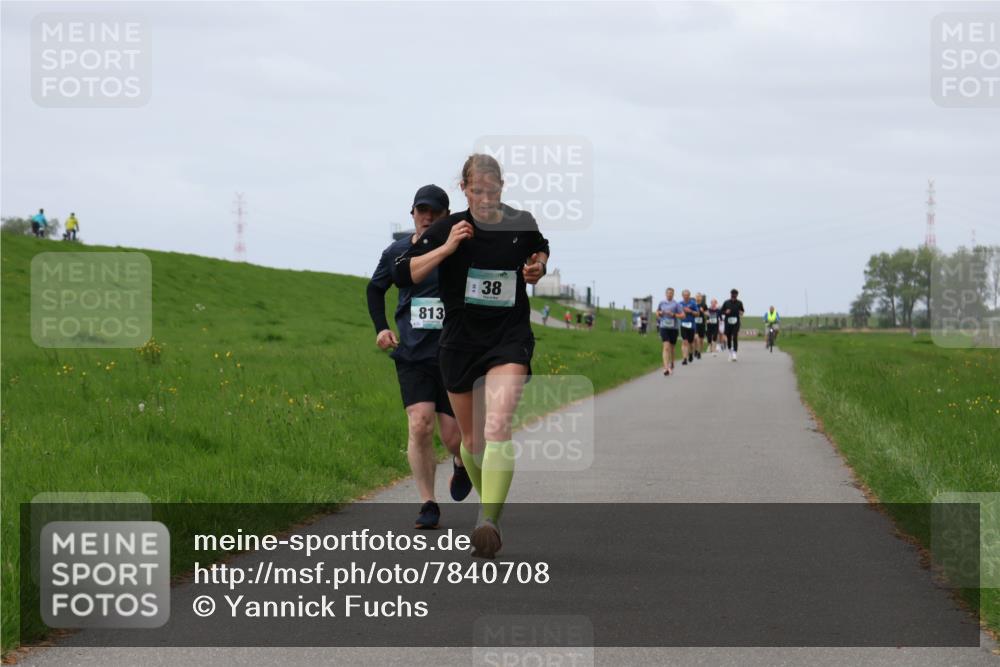 04.05.2025 - 8. Wedeler Halbmarathon Yannick Fuchs http://msf.ph/oto/7840708 04.05.2025 11:48:13 Laufen 813, 38 meine-sportfotos.de
