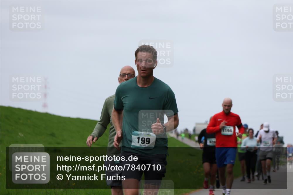 04.05.2025 - 8. Wedeler Halbmarathon Yannick Fuchs http://msf.ph/oto/7840710 04.05.2025 11:27:19 Laufen 199, 9299, 1194 meine-sportfotos.de