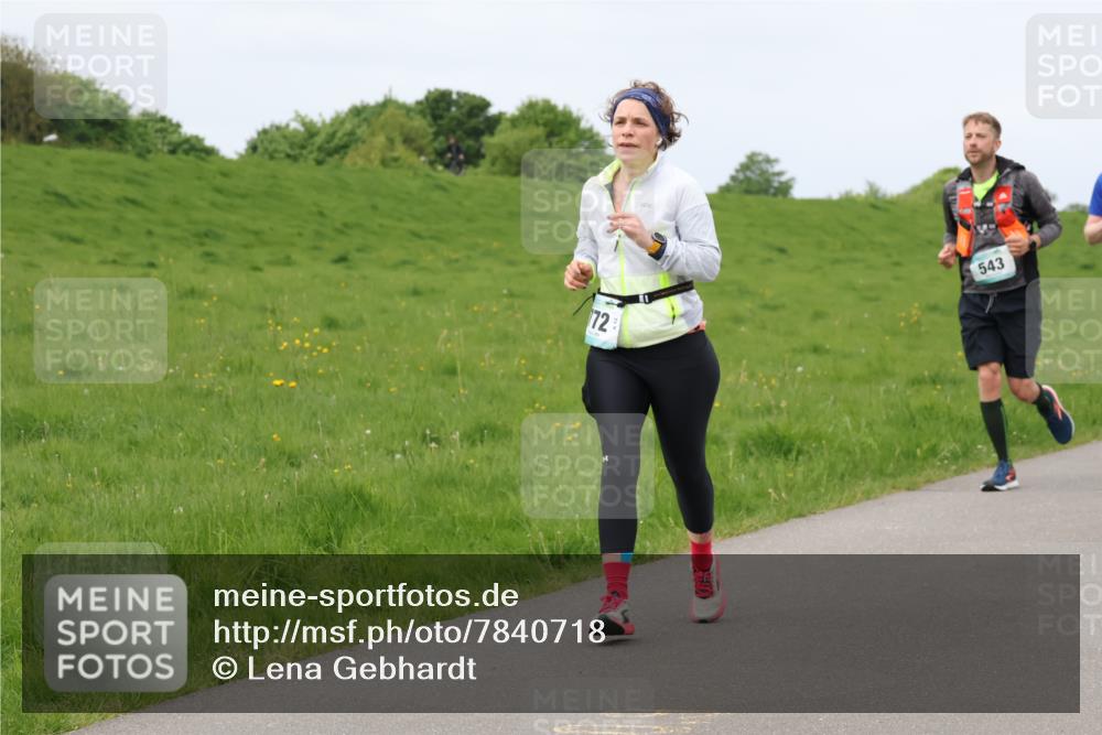 04.05.2025 - 8. Wedeler Halbmarathon Lena Gebhardt http://msf.ph/oto/7840718 04.05.2025 11:49:55 Laufen 172, 543 meine-sportfotos.de