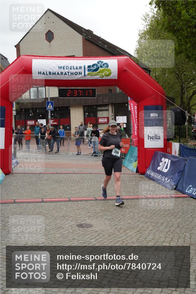 04.05.2025 - 8. Wedeler Halbmarathon Felixshl http://msf.ph/oto/7840724 04.05.2025 12:37:15 Ziel 206 meine-sportfotos.de