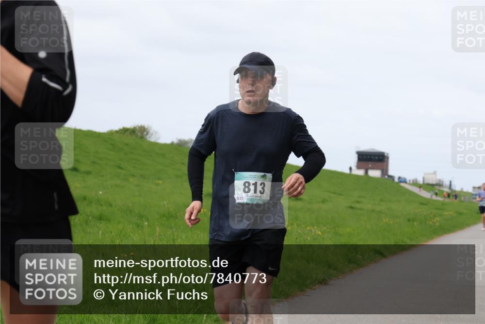 04.05.2025 - 8. Wedeler Halbmarathon Yannick Fuchs http://msf.ph/oto/7840773 04.05.2025 11:48:16 Laufen 23, 813 meine-sportfotos.de