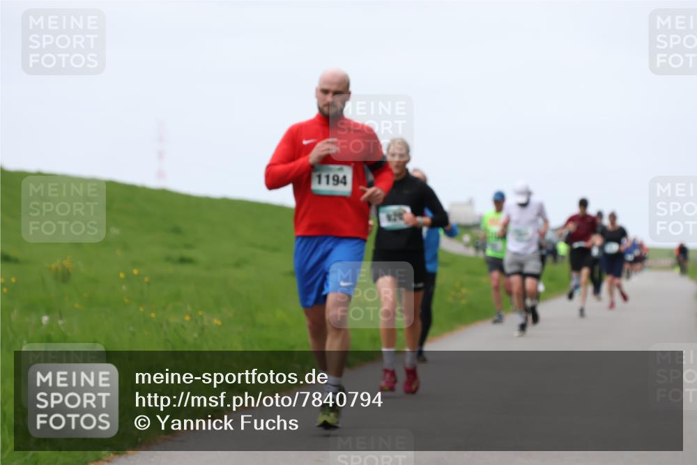 04.05.2025 - 8. Wedeler Halbmarathon Yannick Fuchs http://msf.ph/oto/7840794 04.05.2025 11:27:23 Laufen 1194 meine-sportfotos.de