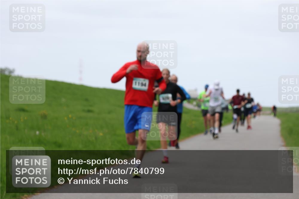 04.05.2025 - 8. Wedeler Halbmarathon Yannick Fuchs http://msf.ph/oto/7840799 04.05.2025 11:27:23 Laufen 1194 meine-sportfotos.de
