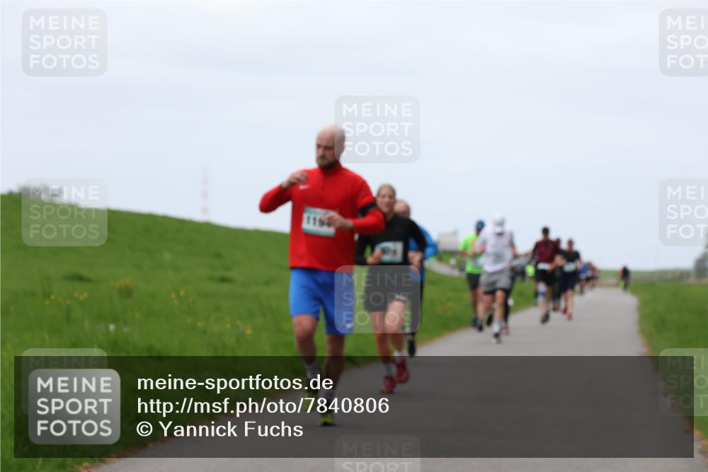 04.05.2025 - 8. Wedeler Halbmarathon Yannick Fuchs http://msf.ph/oto/7840806 04.05.2025 11:27:23 Laufen  meine-sportfotos.de