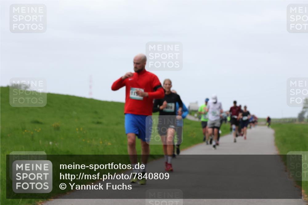 04.05.2025 - 8. Wedeler Halbmarathon Yannick Fuchs http://msf.ph/oto/7840809 04.05.2025 11:27:23 Laufen  meine-sportfotos.de