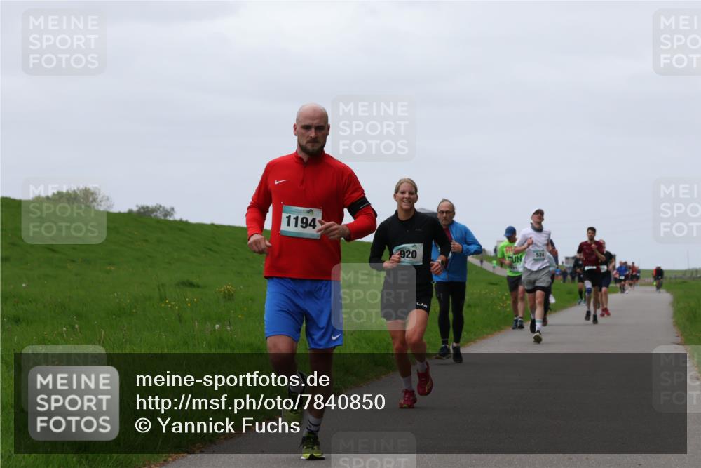 04.05.2025 - 8. Wedeler Halbmarathon Yannick Fuchs http://msf.ph/oto/7840850 04.05.2025 11:27:24 Laufen 1194, 920, 524 meine-sportfotos.de
