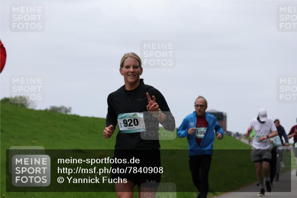 04.05.2025 - 8. Wedeler Halbmarathon Yannick Fuchs http://msf.ph/oto/7840908 04.05.2025 11:27:26 Laufen 920, 105 meine-sportfotos.de