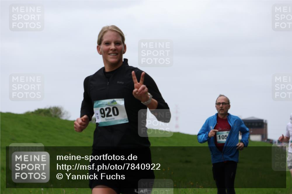 04.05.2025 - 8. Wedeler Halbmarathon Yannick Fuchs http://msf.ph/oto/7840922 04.05.2025 11:27:27 Laufen 920, 105 meine-sportfotos.de