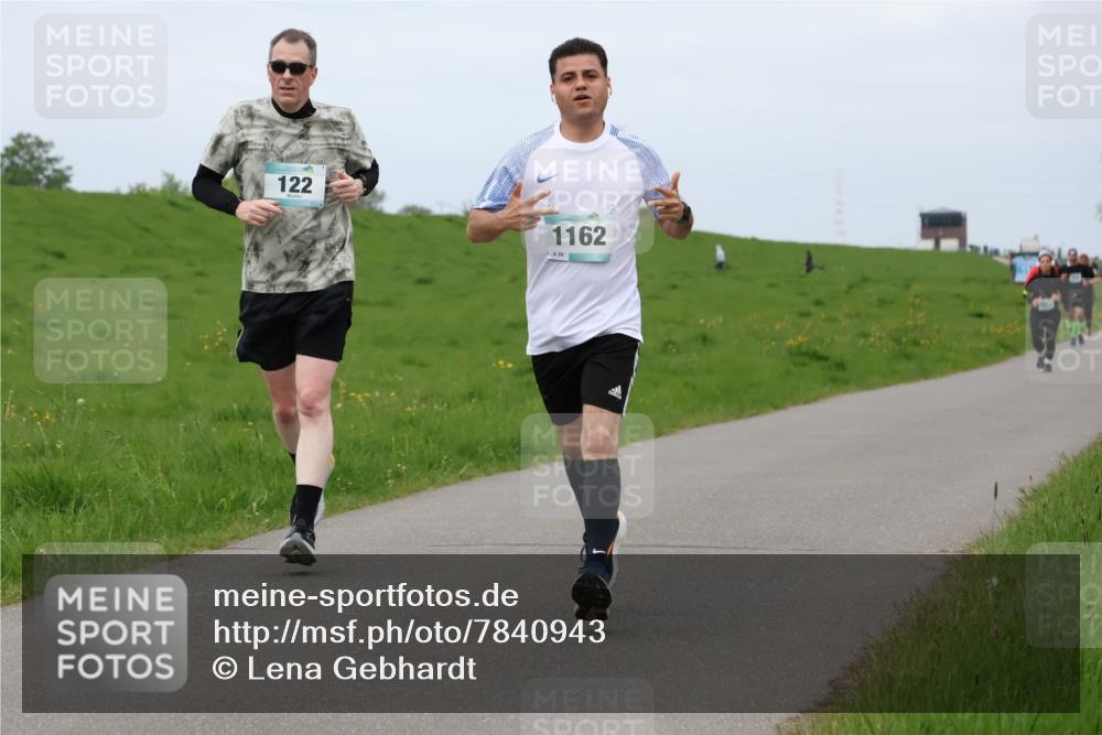 04.05.2025 - 8. Wedeler Halbmarathon Lena Gebhardt http://msf.ph/oto/7840943 04.05.2025 11:51:41 Laufen 122, 1162, 99 meine-sportfotos.de