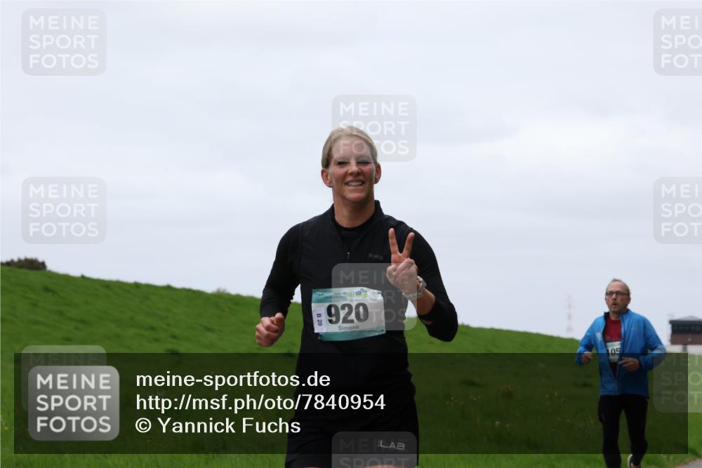04.05.2025 - 8. Wedeler Halbmarathon Yannick Fuchs http://msf.ph/oto/7840954 04.05.2025 11:27:27 Laufen 920, 20, 105 meine-sportfotos.de