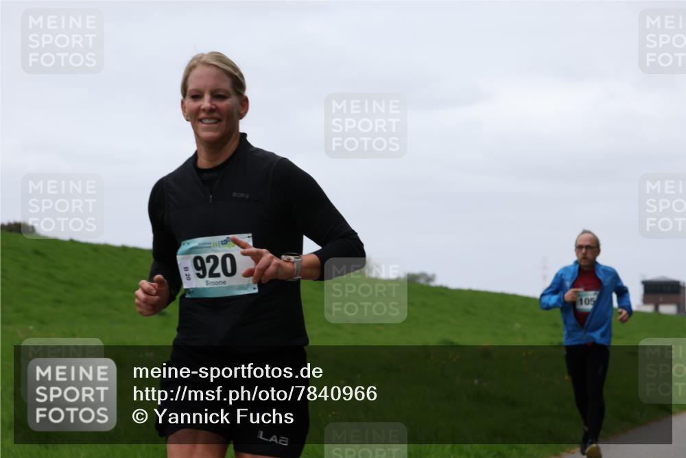 04.05.2025 - 8. Wedeler Halbmarathon Yannick Fuchs http://msf.ph/oto/7840966 04.05.2025 11:27:28 Laufen 920, 20, 105 meine-sportfotos.de
