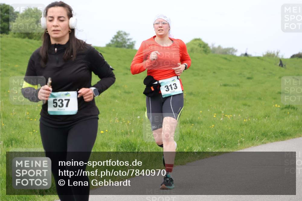 04.05.2025 - 8. Wedeler Halbmarathon Lena Gebhardt http://msf.ph/oto/7840970 04.05.2025 11:52:01 Laufen 537, 313 meine-sportfotos.de
