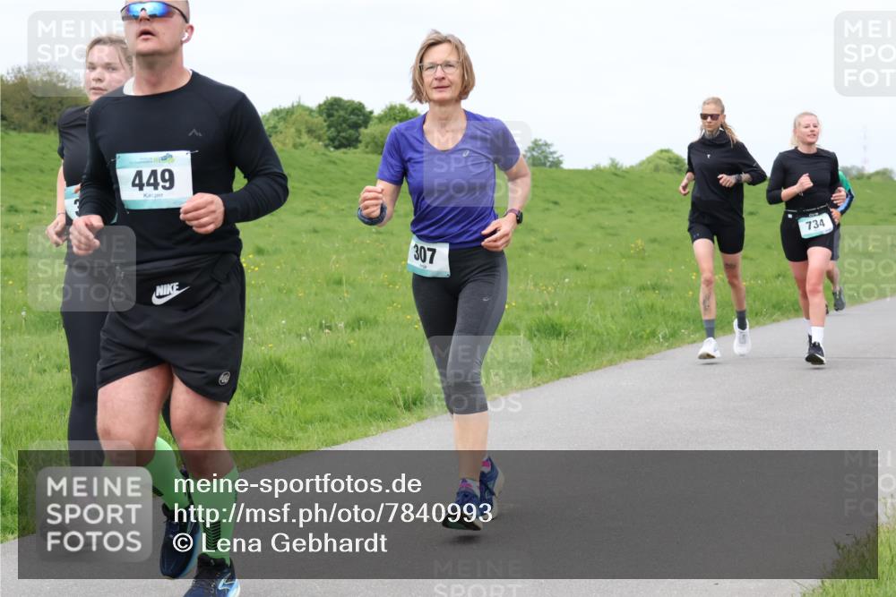 04.05.2025 - 8. Wedeler Halbmarathon Lena Gebhardt http://msf.ph/oto/7840993 04.05.2025 11:52:13 Laufen 449, 307, 734 meine-sportfotos.de