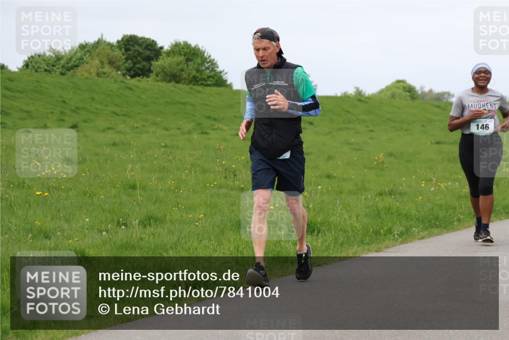 04.05.2025 - 8. Wedeler Halbmarathon Lena Gebhardt http://msf.ph/oto/7841004 04.05.2025 11:52:17 Laufen 146 meine-sportfotos.de