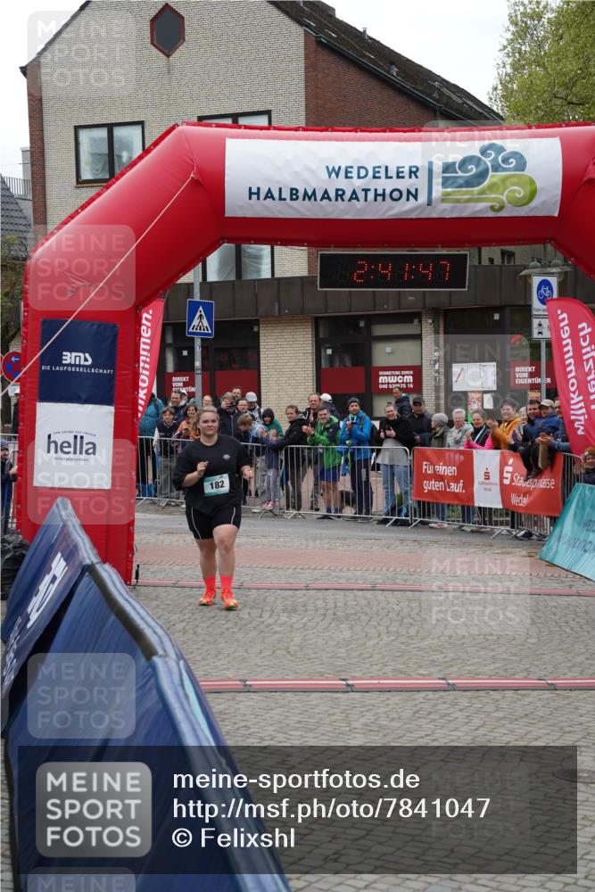 04.05.2025 - 8. Wedeler Halbmarathon Felixshl http://msf.ph/oto/7841047 04.05.2025 12:41:45 Ziel 182 meine-sportfotos.de