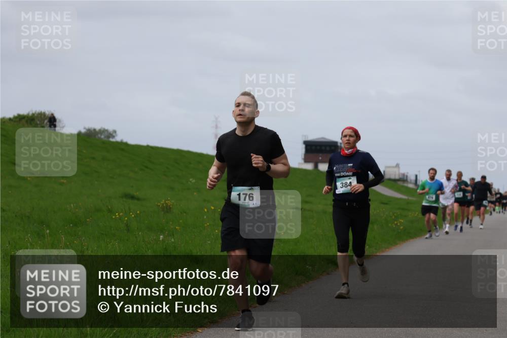 04.05.2025 - 8. Wedeler Halbmarathon Yannick Fuchs http://msf.ph/oto/7841097 04.05.2025 11:48:43 Laufen 176, 7, 384, 879 meine-sportfotos.de