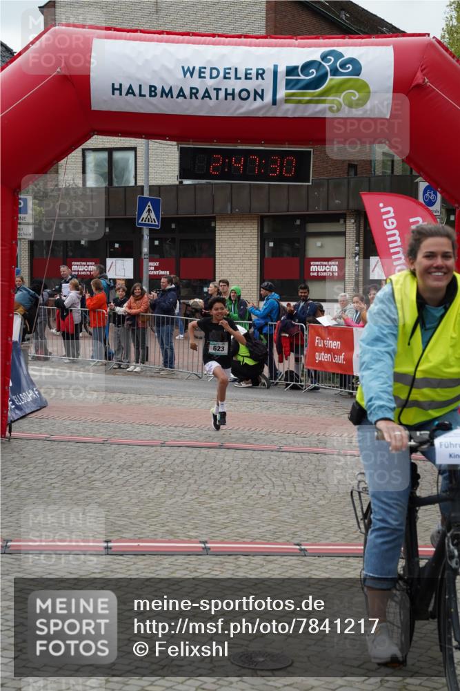 04.05.2025 - 8. Wedeler Halbmarathon Felixshl http://msf.ph/oto/7841217 04.05.2025 12:47:27 Ziel 623 meine-sportfotos.de