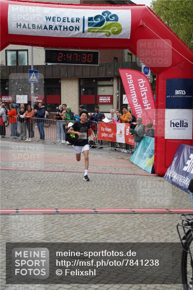 04.05.2025 - 8. Wedeler Halbmarathon Felixshl http://msf.ph/oto/7841238 04.05.2025 12:47:28 Ziel 623 meine-sportfotos.de