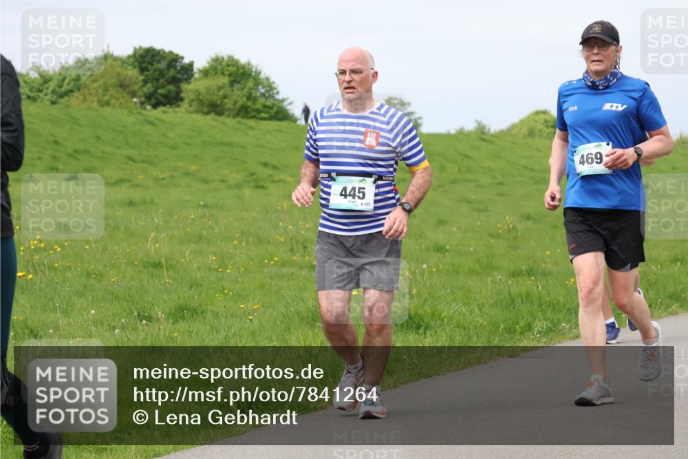 04.05.2025 - 8. Wedeler Halbmarathon Lena Gebhardt http://msf.ph/oto/7841264 04.05.2025 11:54:41 Laufen 445, 107, 469 meine-sportfotos.de