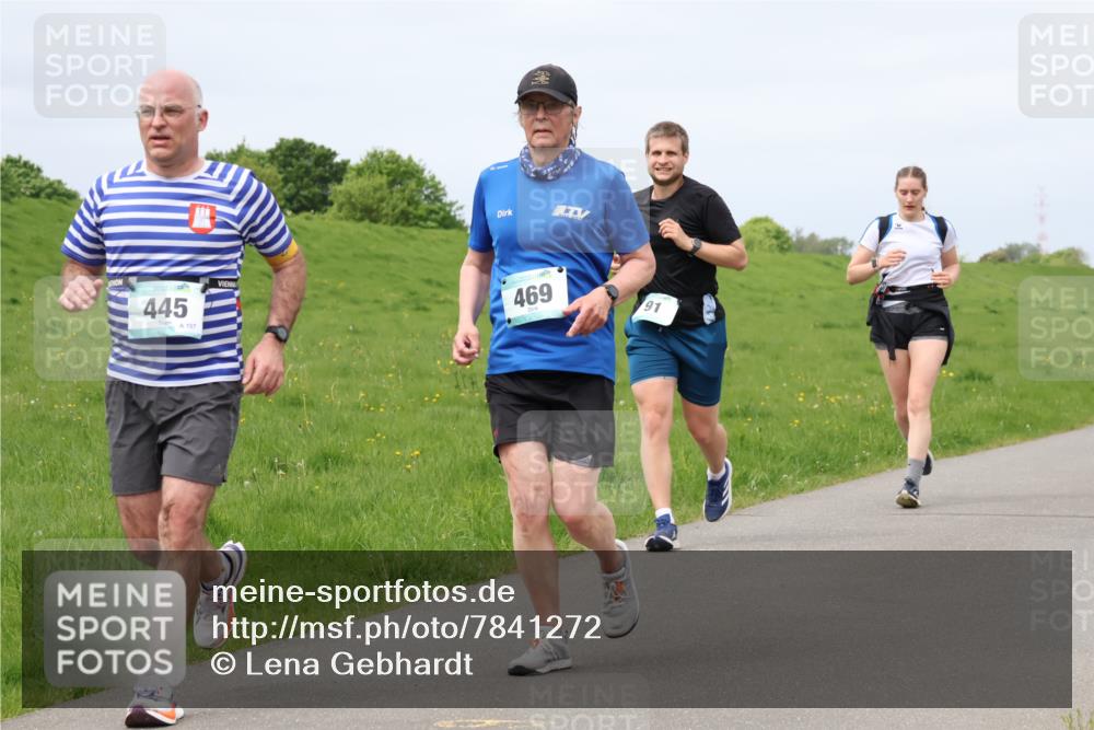 04.05.2025 - 8. Wedeler Halbmarathon Lena Gebhardt http://msf.ph/oto/7841272 04.05.2025 11:54:42 Laufen 445, 107, 469, 91 meine-sportfotos.de