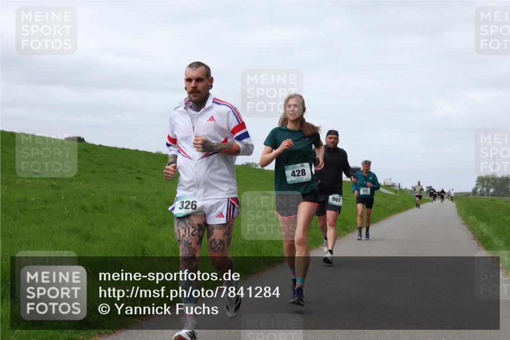 04.05.2025 - 8. Wedeler Halbmarathon Yannick Fuchs http://msf.ph/oto/7841284 04.05.2025 11:49:01 Laufen 326, 1312, 428, 997, 725 meine-sportfotos.de