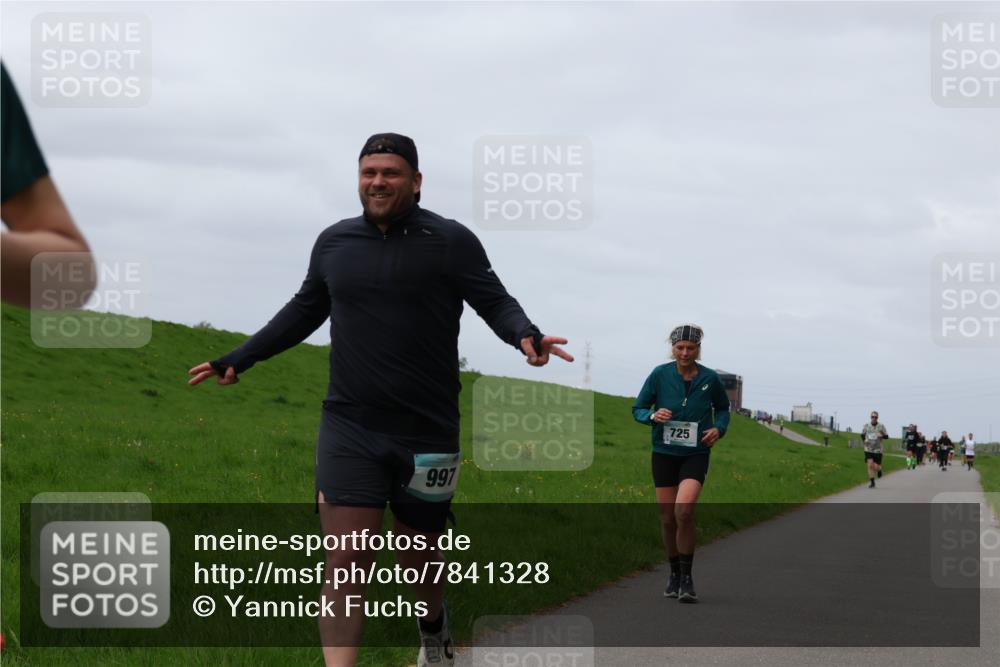 04.05.2025 - 8. Wedeler Halbmarathon Yannick Fuchs http://msf.ph/oto/7841328 04.05.2025 11:49:03 Laufen 997, 725 meine-sportfotos.de
