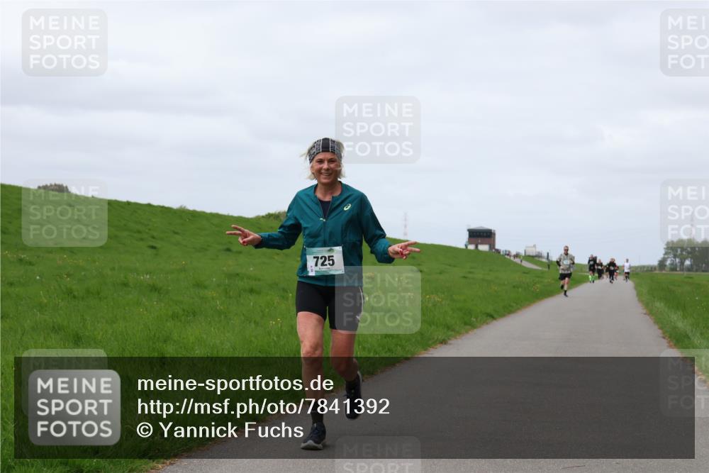 04.05.2025 - 8. Wedeler Halbmarathon Yannick Fuchs http://msf.ph/oto/7841392 04.05.2025 11:49:05 Laufen 725 meine-sportfotos.de