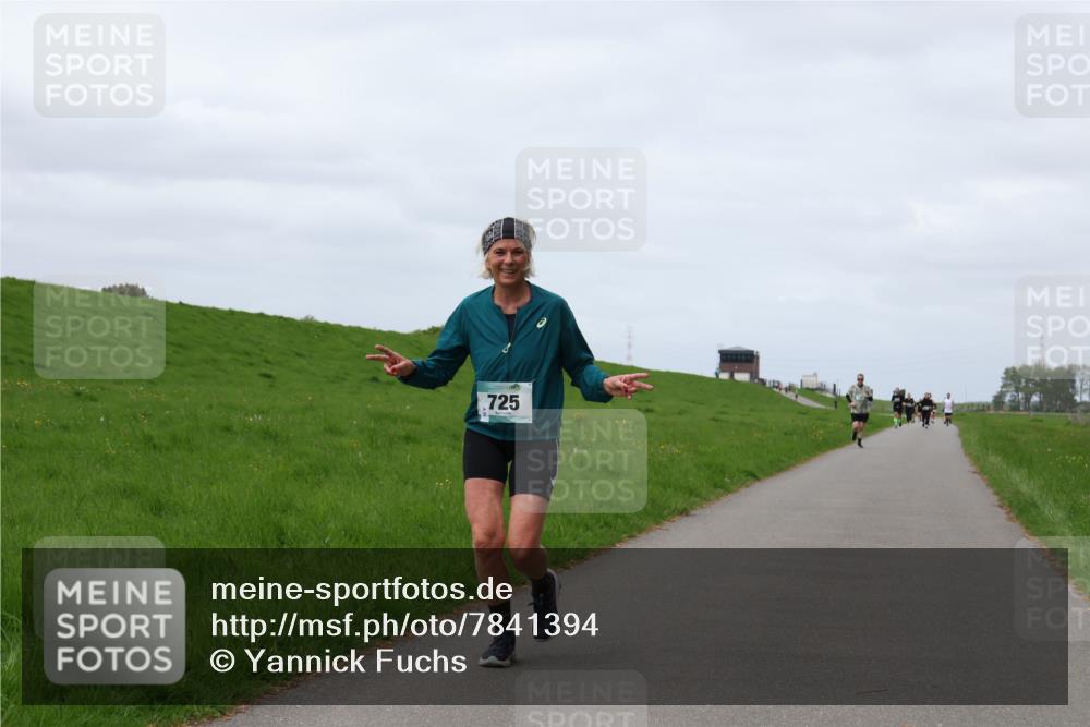 04.05.2025 - 8. Wedeler Halbmarathon Yannick Fuchs http://msf.ph/oto/7841394 04.05.2025 11:49:06 Laufen 725 meine-sportfotos.de