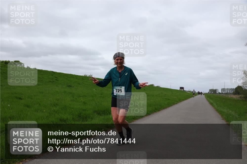 04.05.2025 - 8. Wedeler Halbmarathon Yannick Fuchs http://msf.ph/oto/7841444 04.05.2025 11:49:07 Laufen 725 meine-sportfotos.de